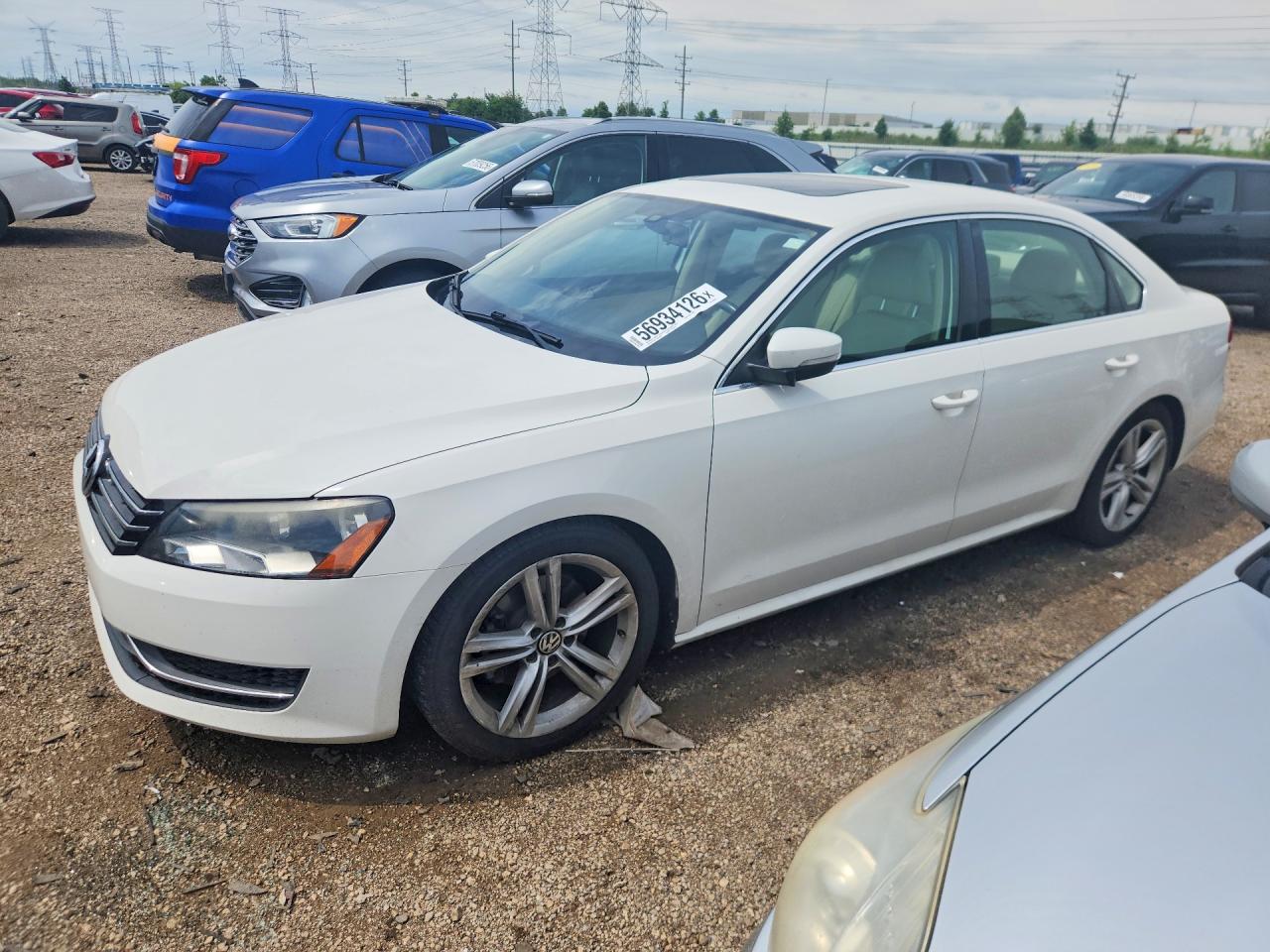 Salvage Volkswagen Passat Image