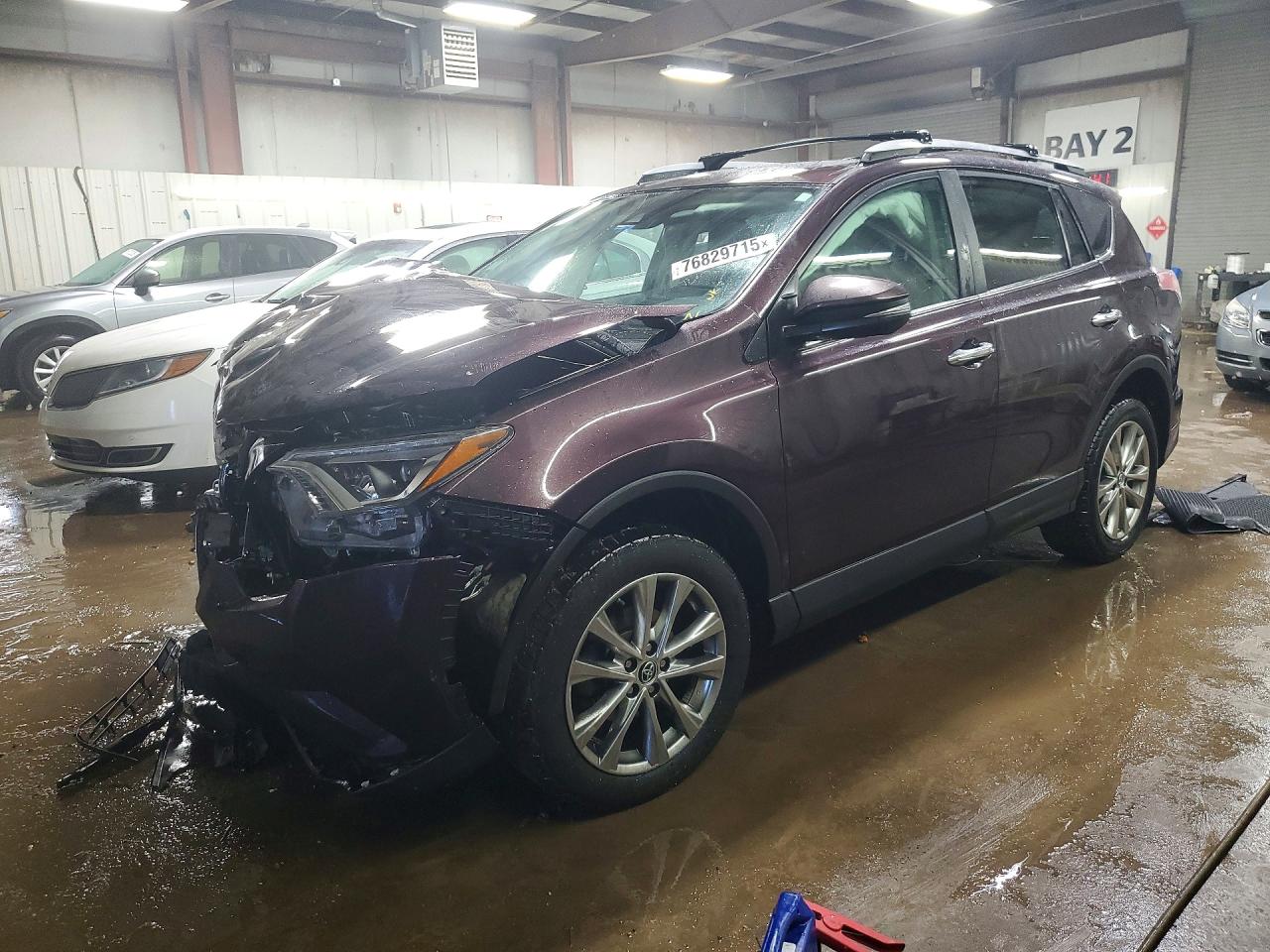 Salvage Toyota RAV4 Image