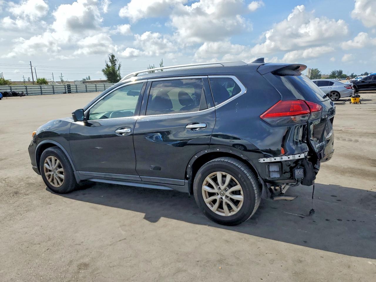 Nissan Rogue Sv