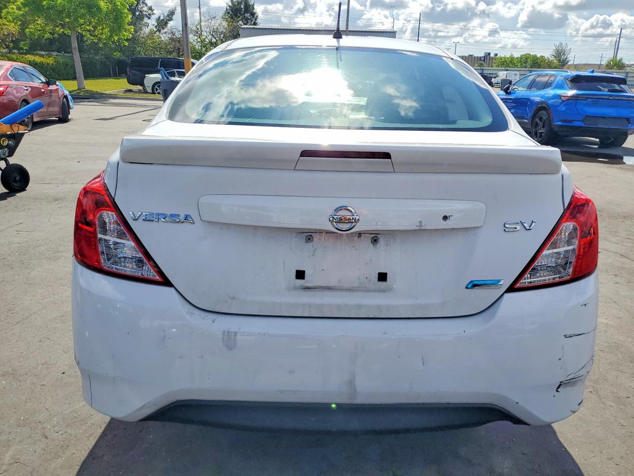 Nissan Versa 1.6 Sv