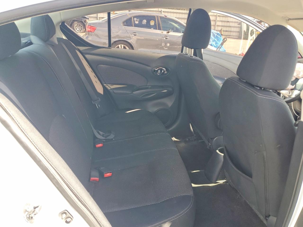 Nissan Versa 1.6 Sv