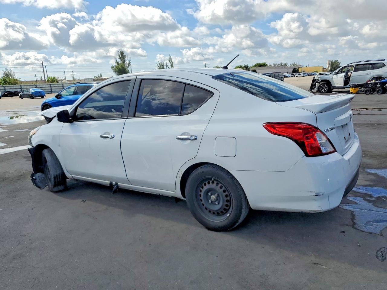Nissan Versa 1.6 Sv