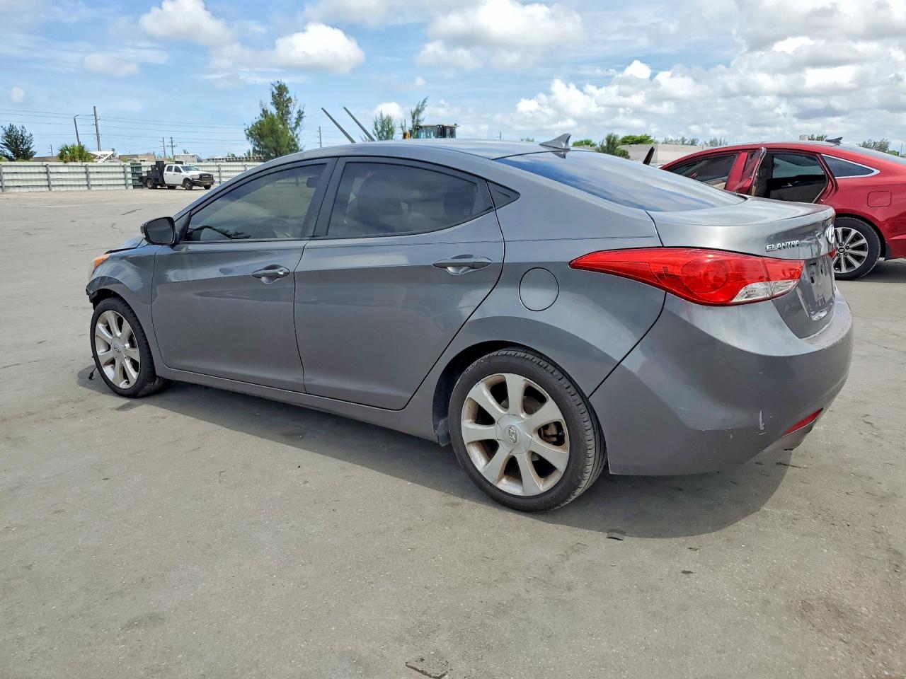 Hyundai ELANTRA Limited