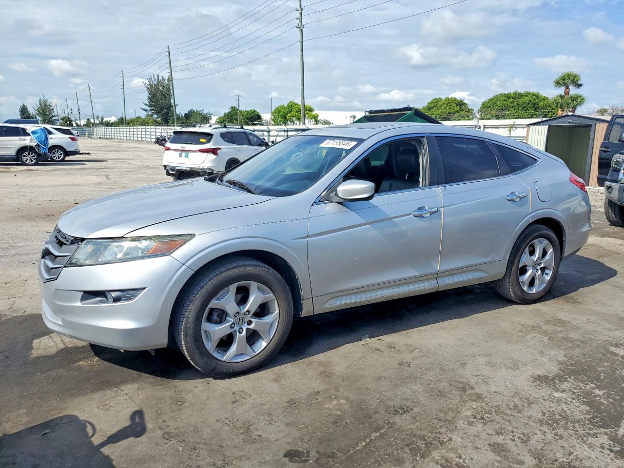 Salvage Honda Crosstour Image