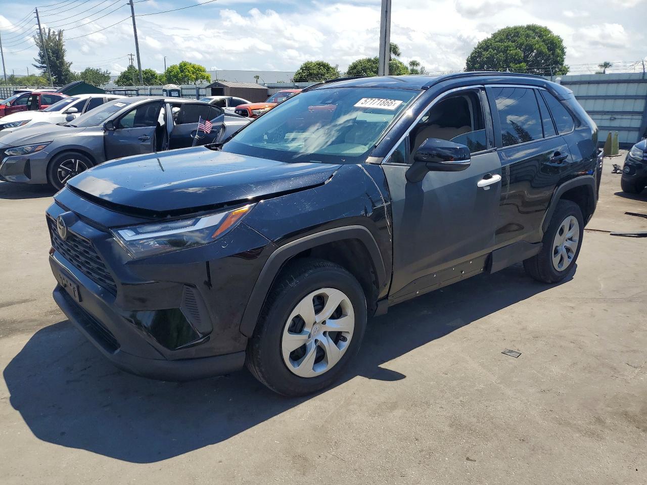 Salvage Toyota RAV4 Image