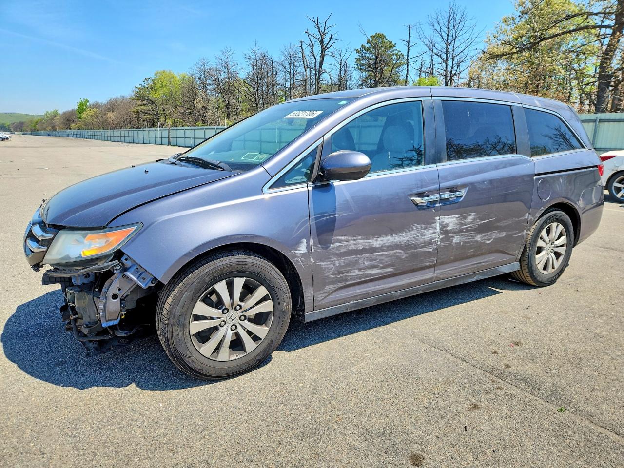 Salvage Honda Odyssey Image