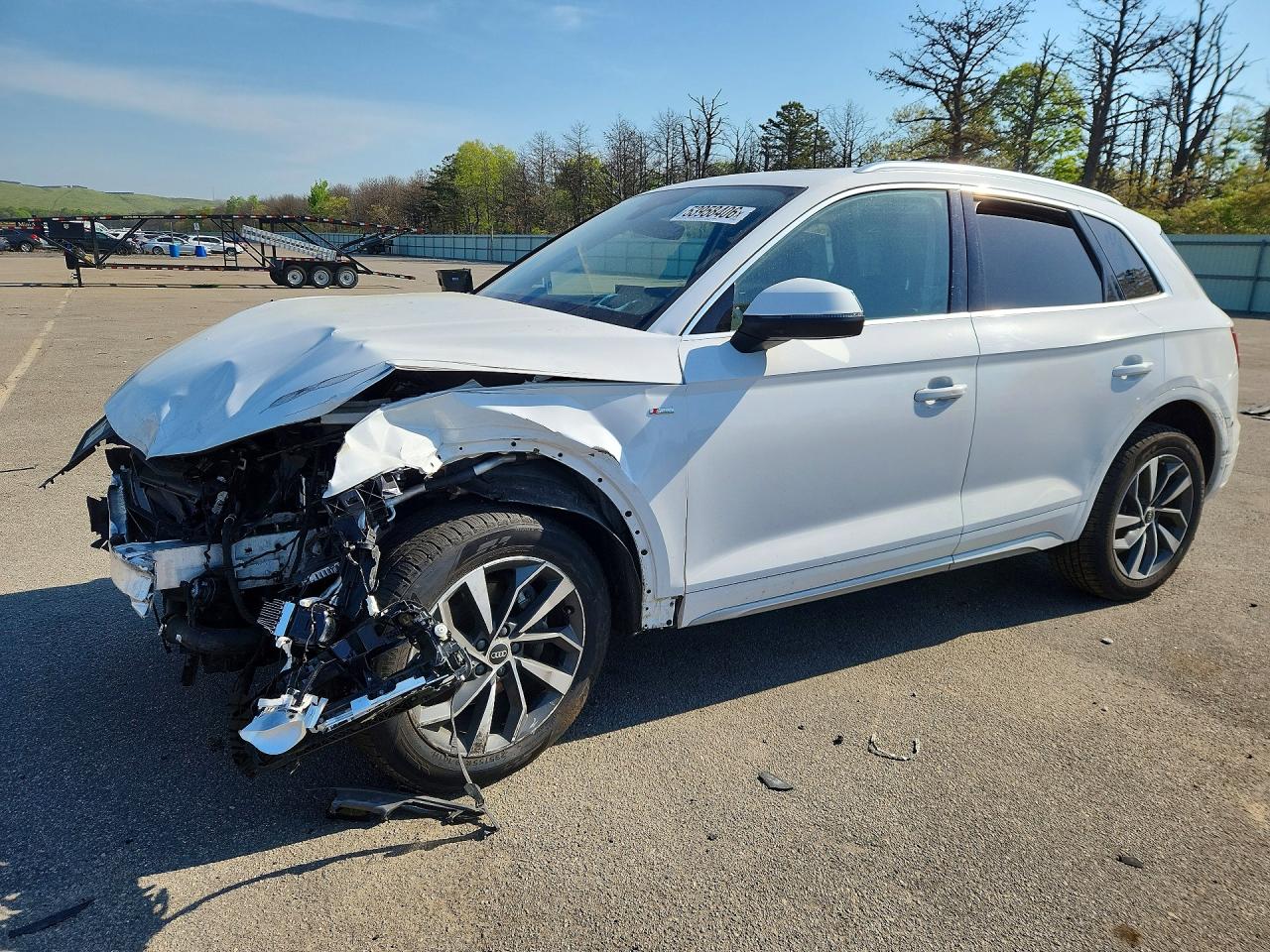 Salvage Audi Q5 Image