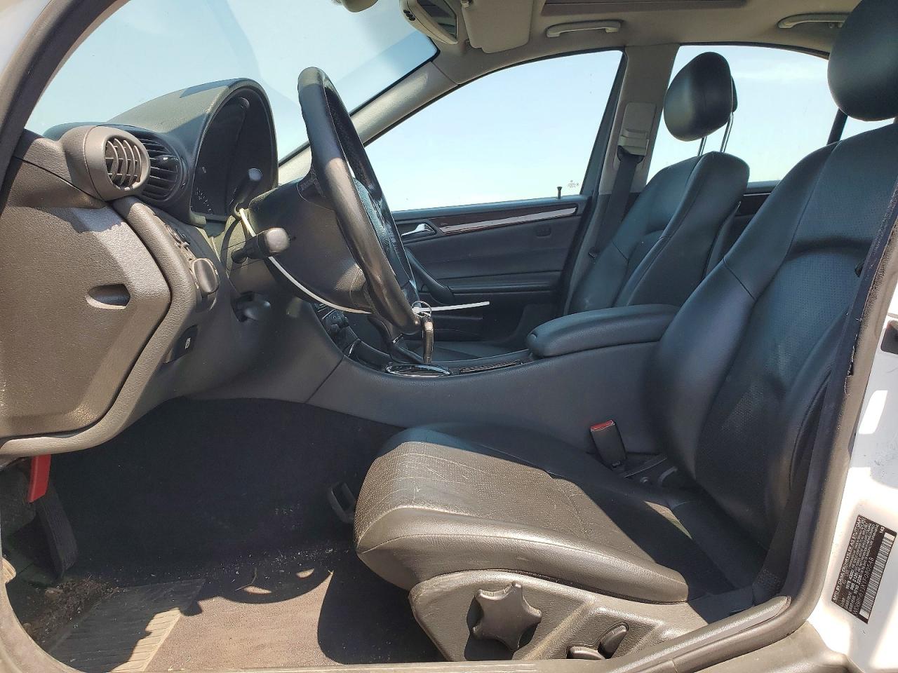 Mercedes-Benz C-Class 240