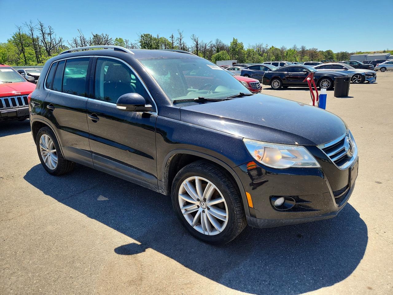 Volkswagen Tiguan S