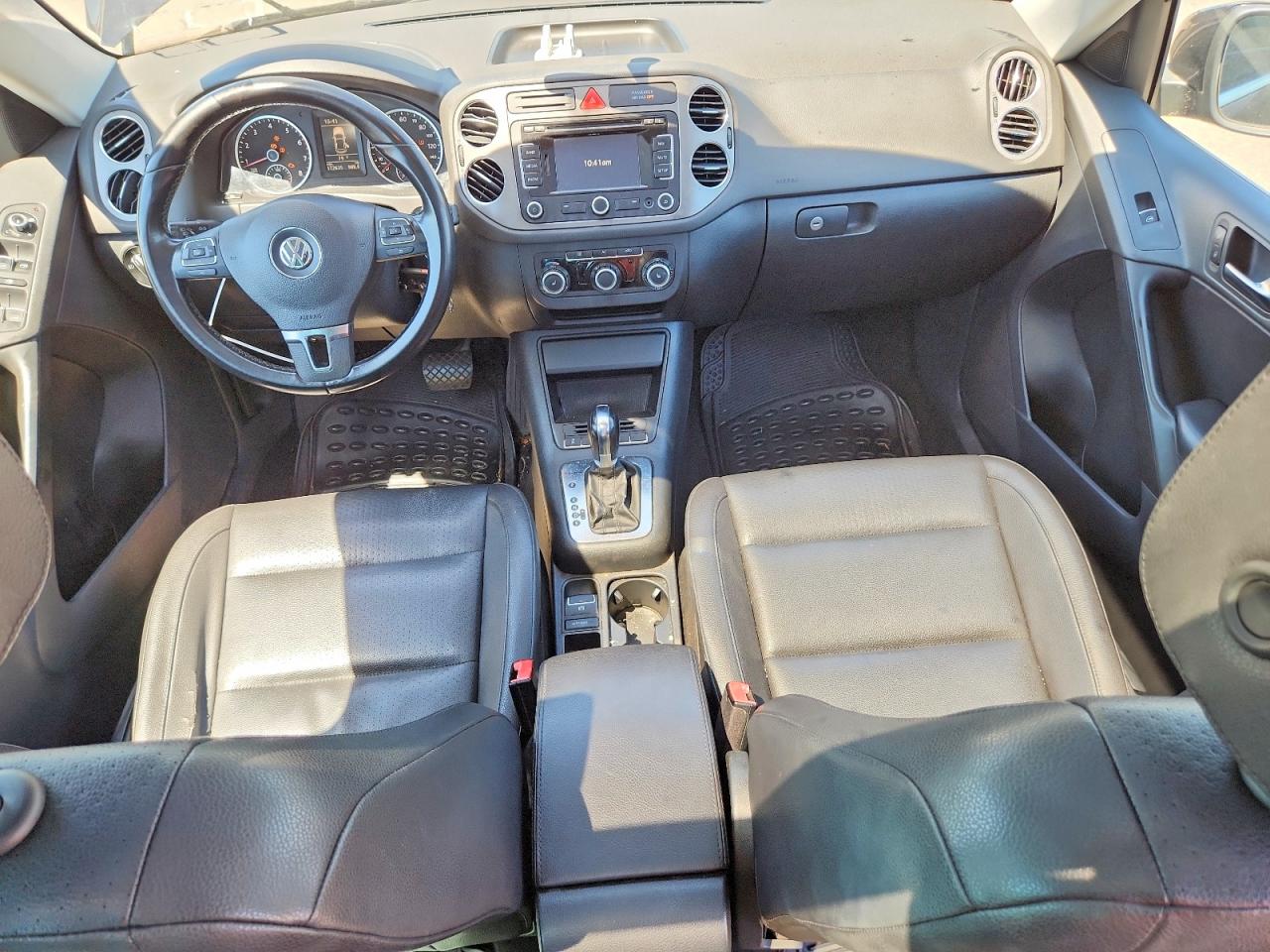 Volkswagen Tiguan S