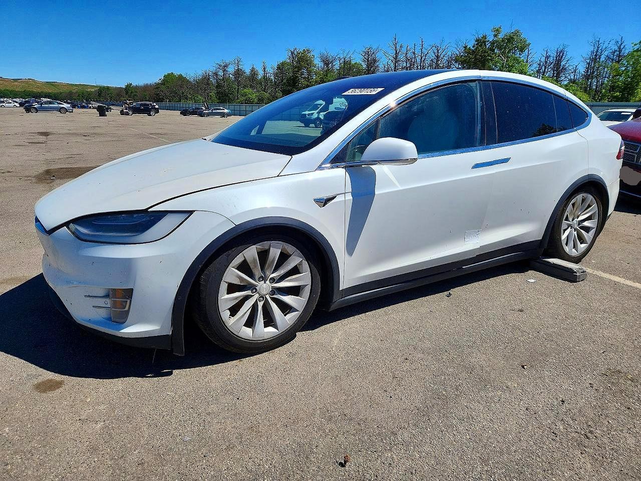Salvage Tesla Model X Image