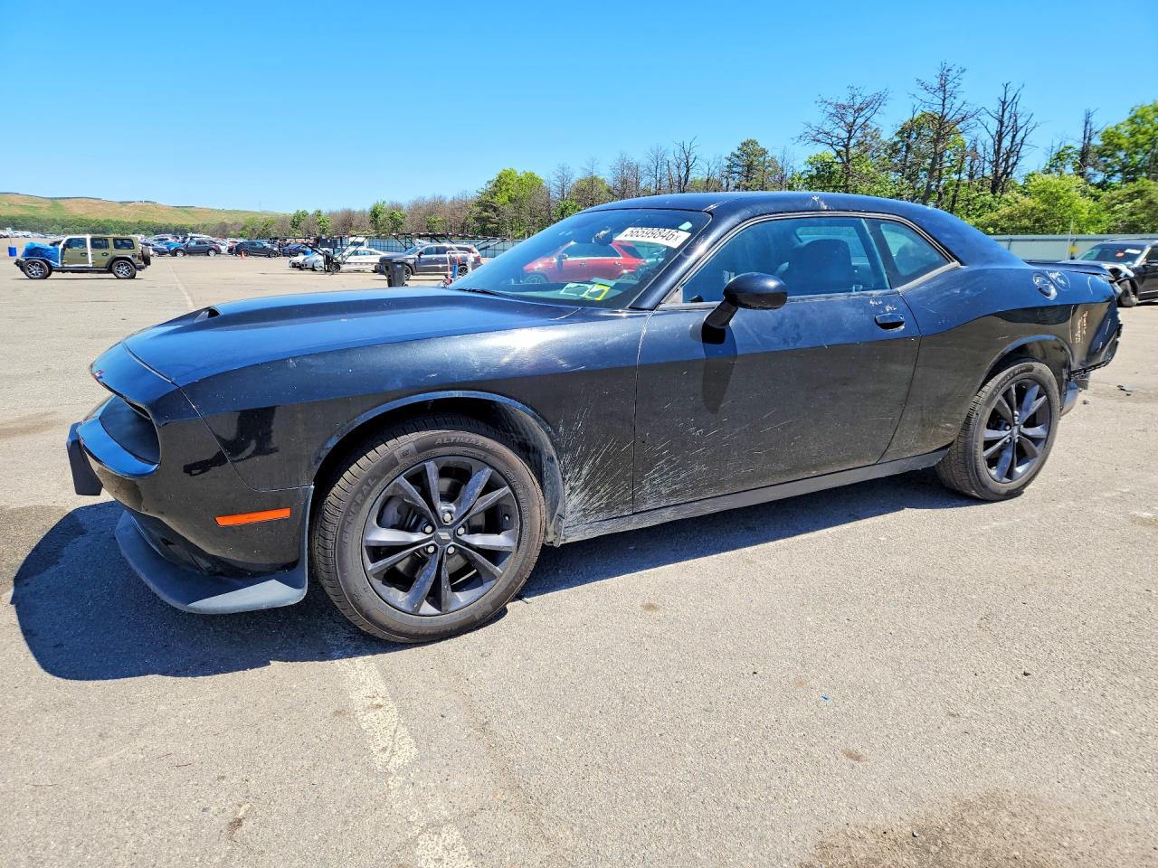 Salvage Dodge Challenger Image