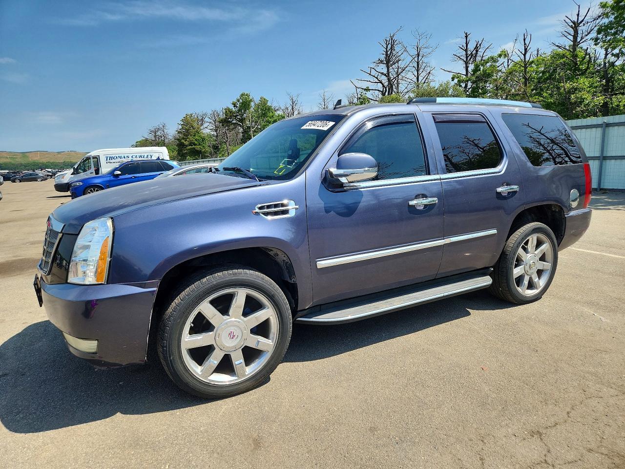 Salvage Cadillac Escalade Image