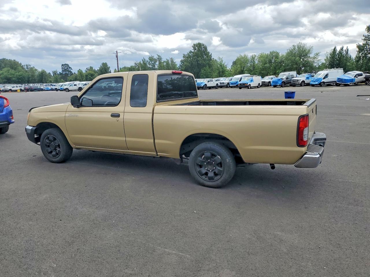 Nissan Frontier Xe