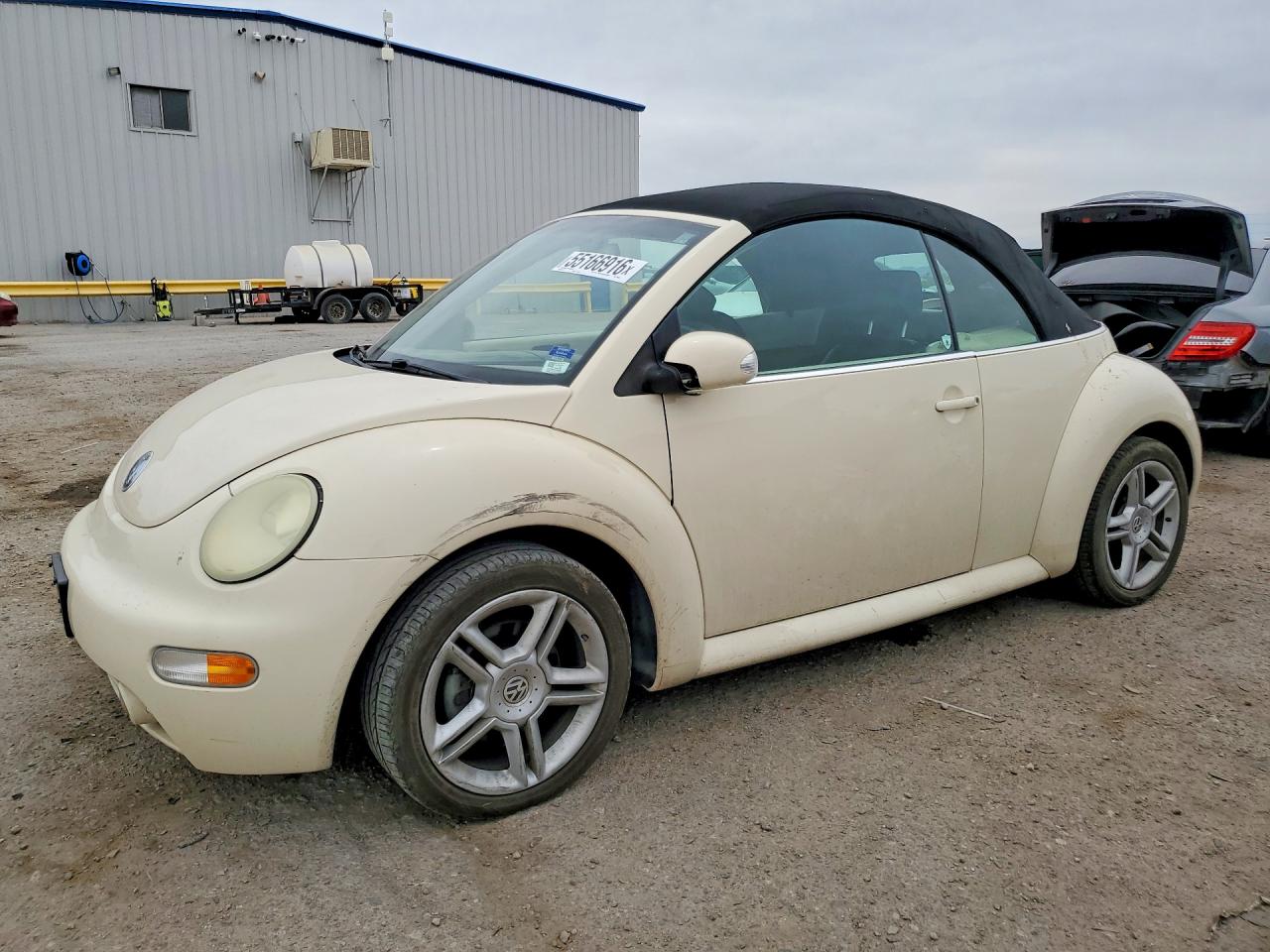 Salvage Volkswagen Beetle Image