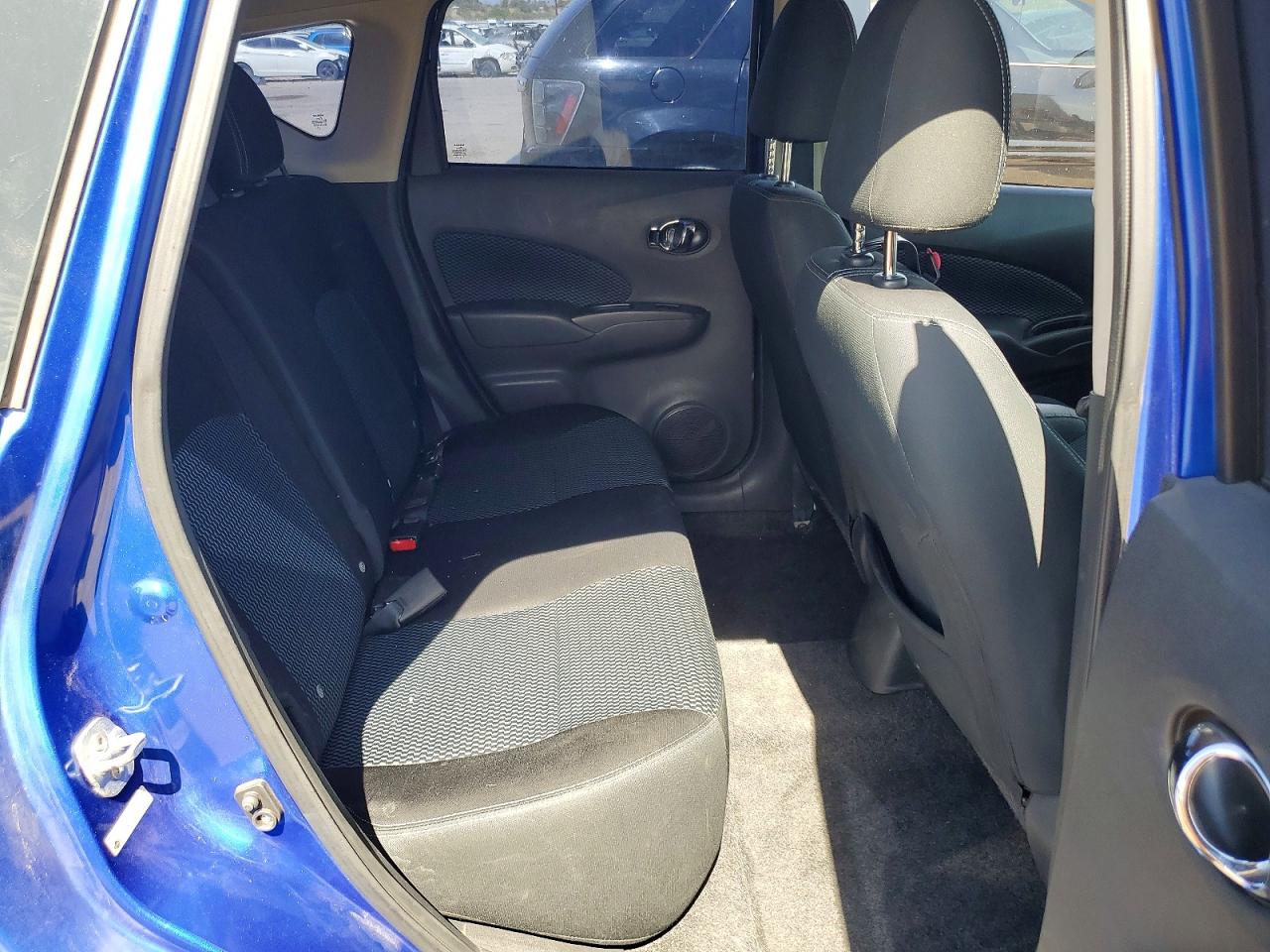 Nissan Versa Sv