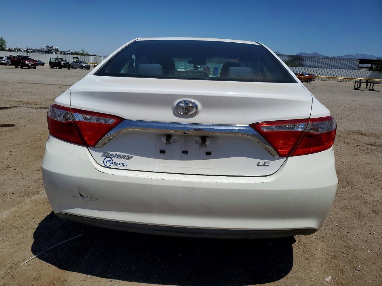Toyota Camry Le