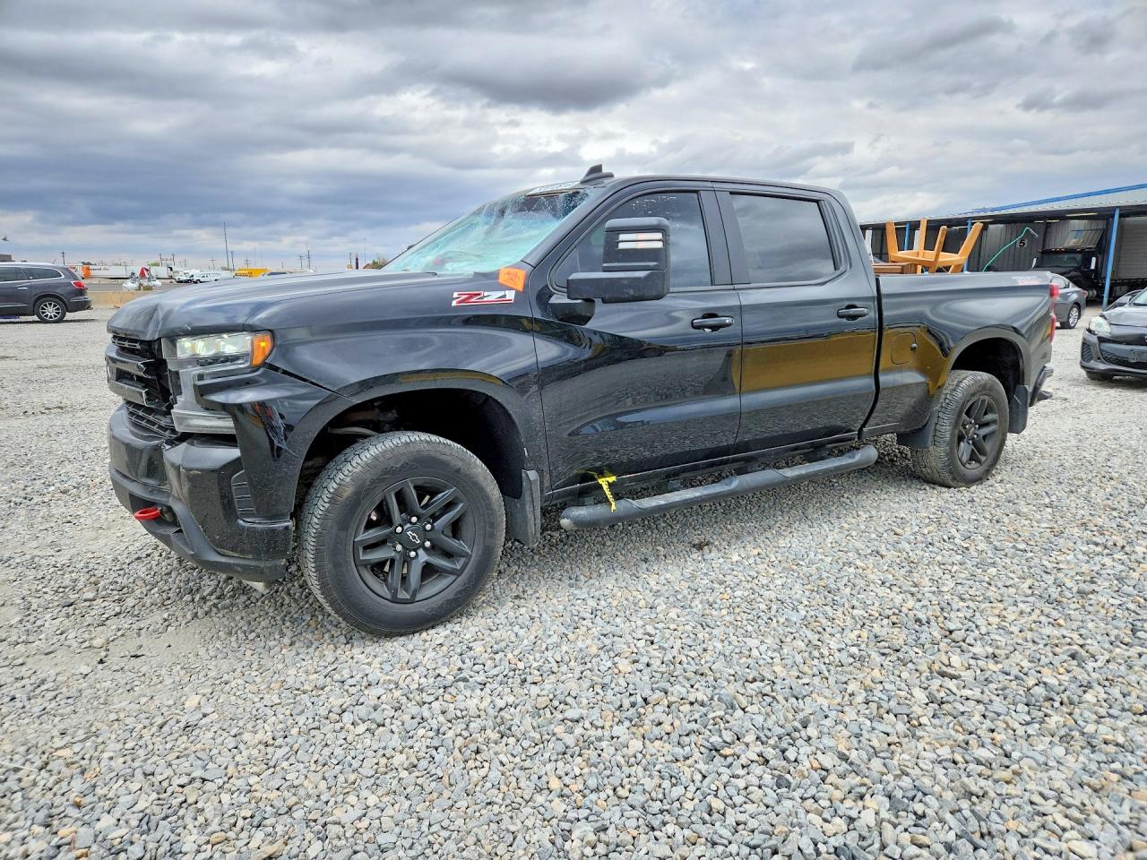 Salvage Chevrolet Silverado Image