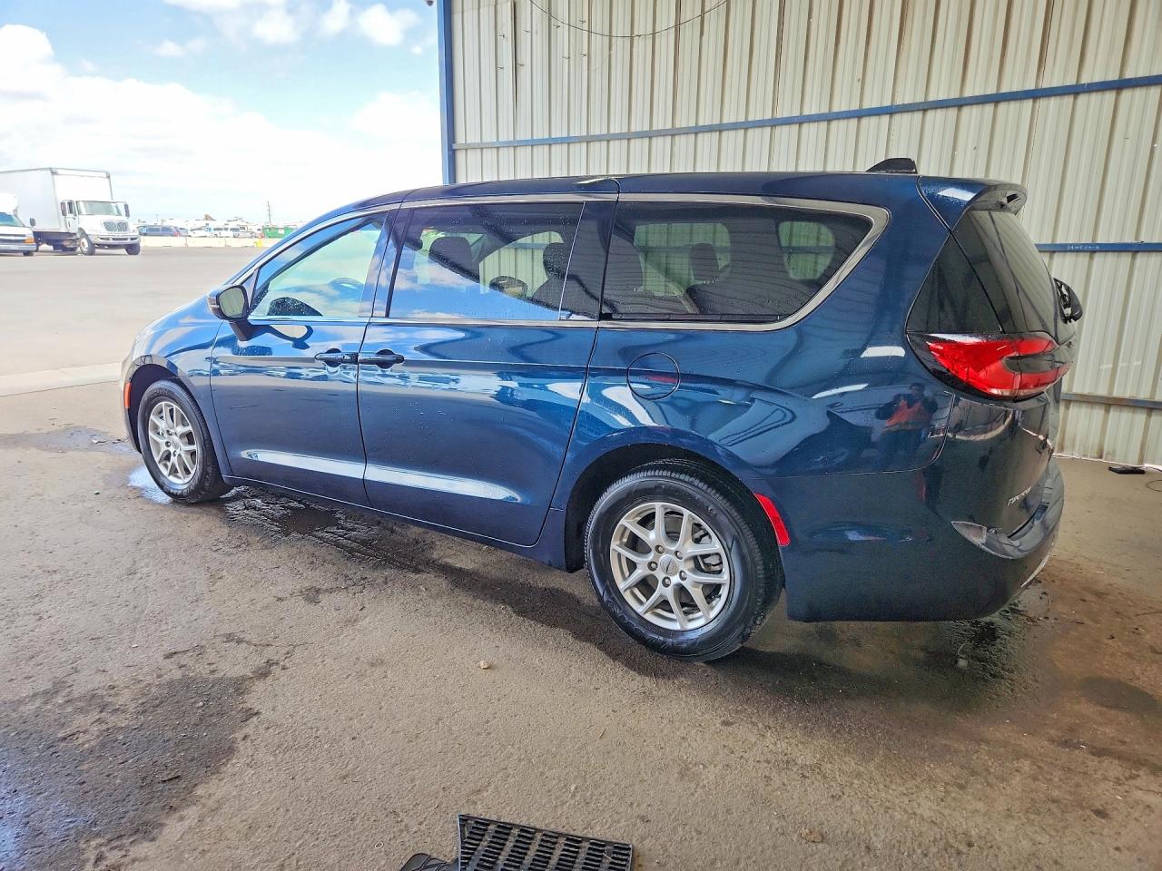 Chrysler Pacifica Select