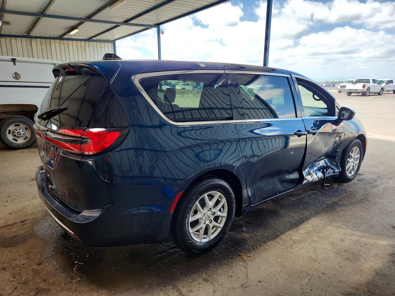 Chrysler Pacifica Select