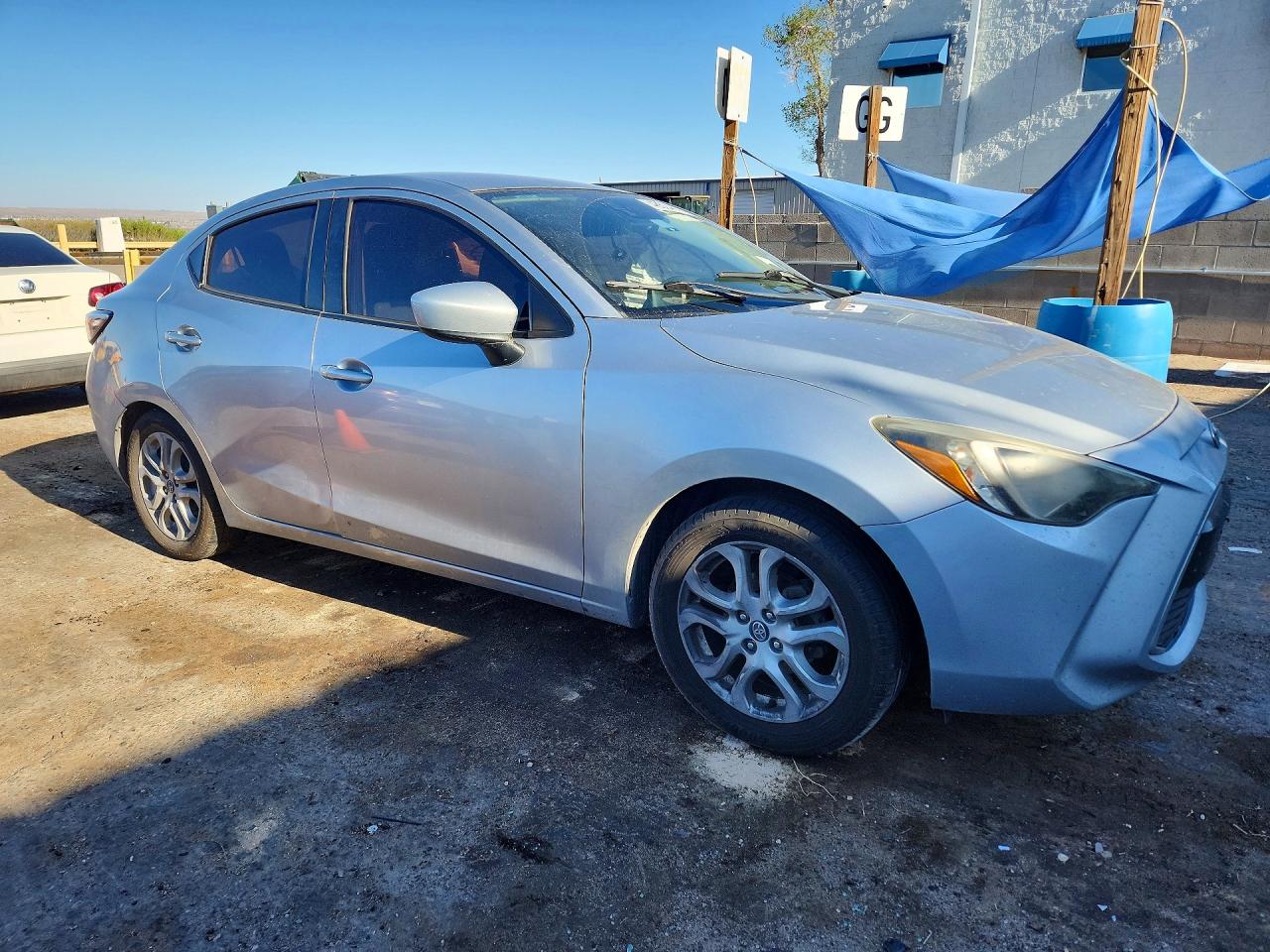 Toyota Yaris Base