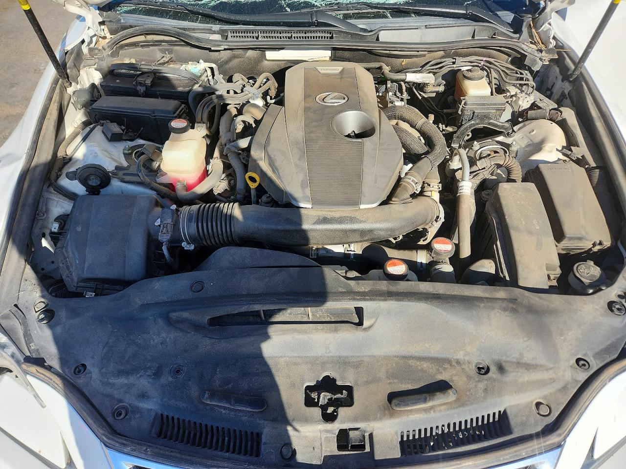 Lexus Is Base