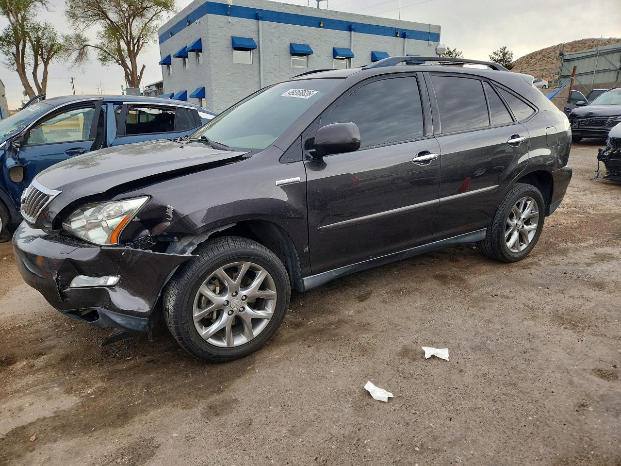 Salvage Lexus RX Image