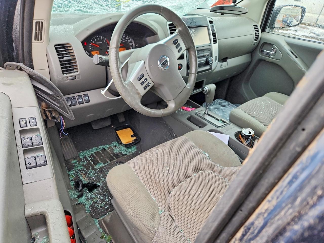 Nissan Frontier Sv