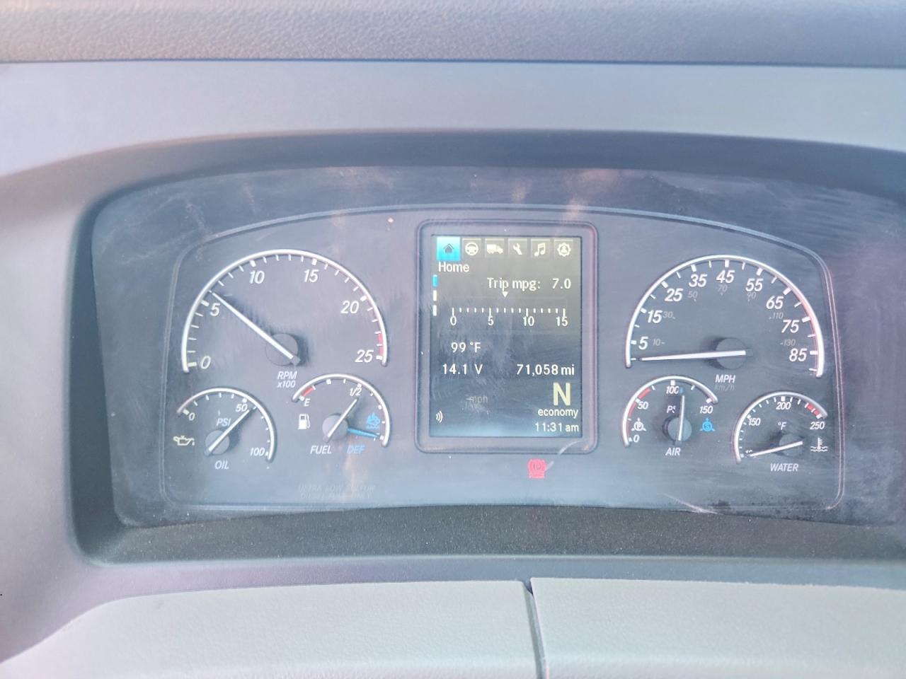 Freightliner Cascadia 126