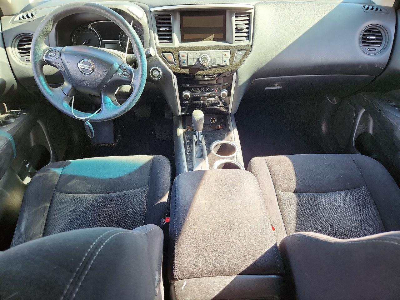 Nissan Pathfinder S