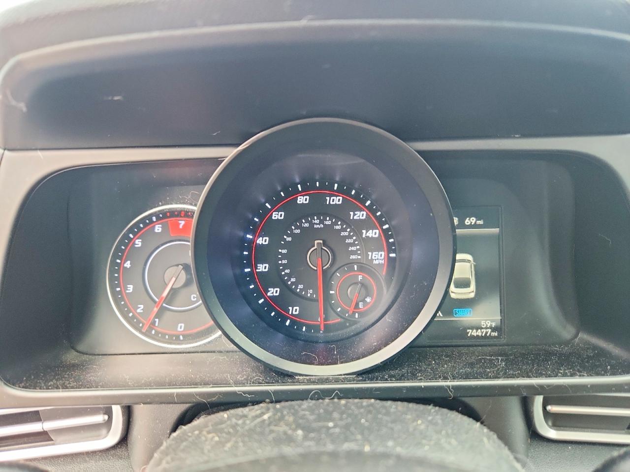 Hyundai ELANTRA Sel