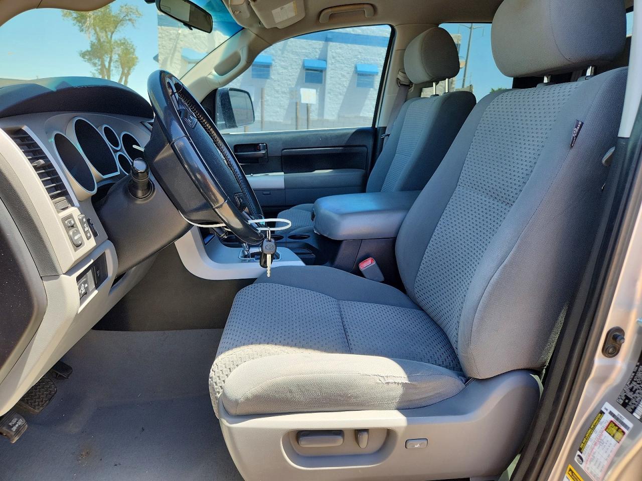 Toyota Tundra Double Cab Sr5