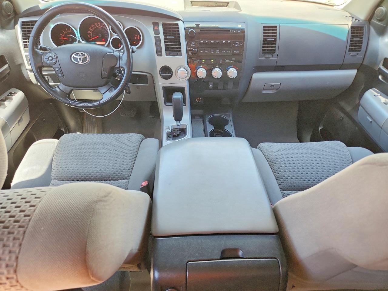 Toyota Tundra Double Cab Sr5