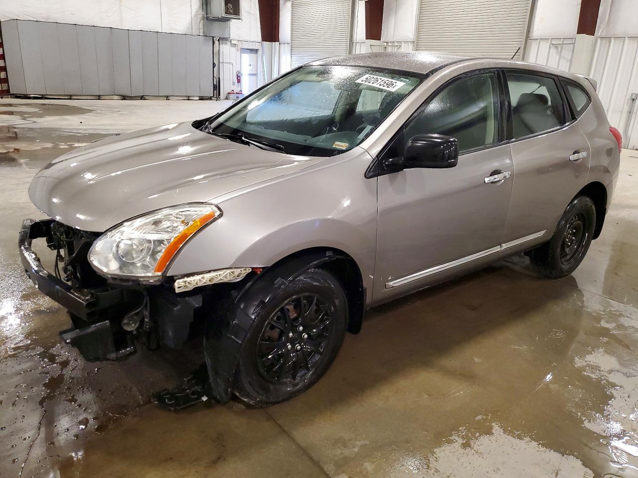 Salvage Nissan Rogue Image