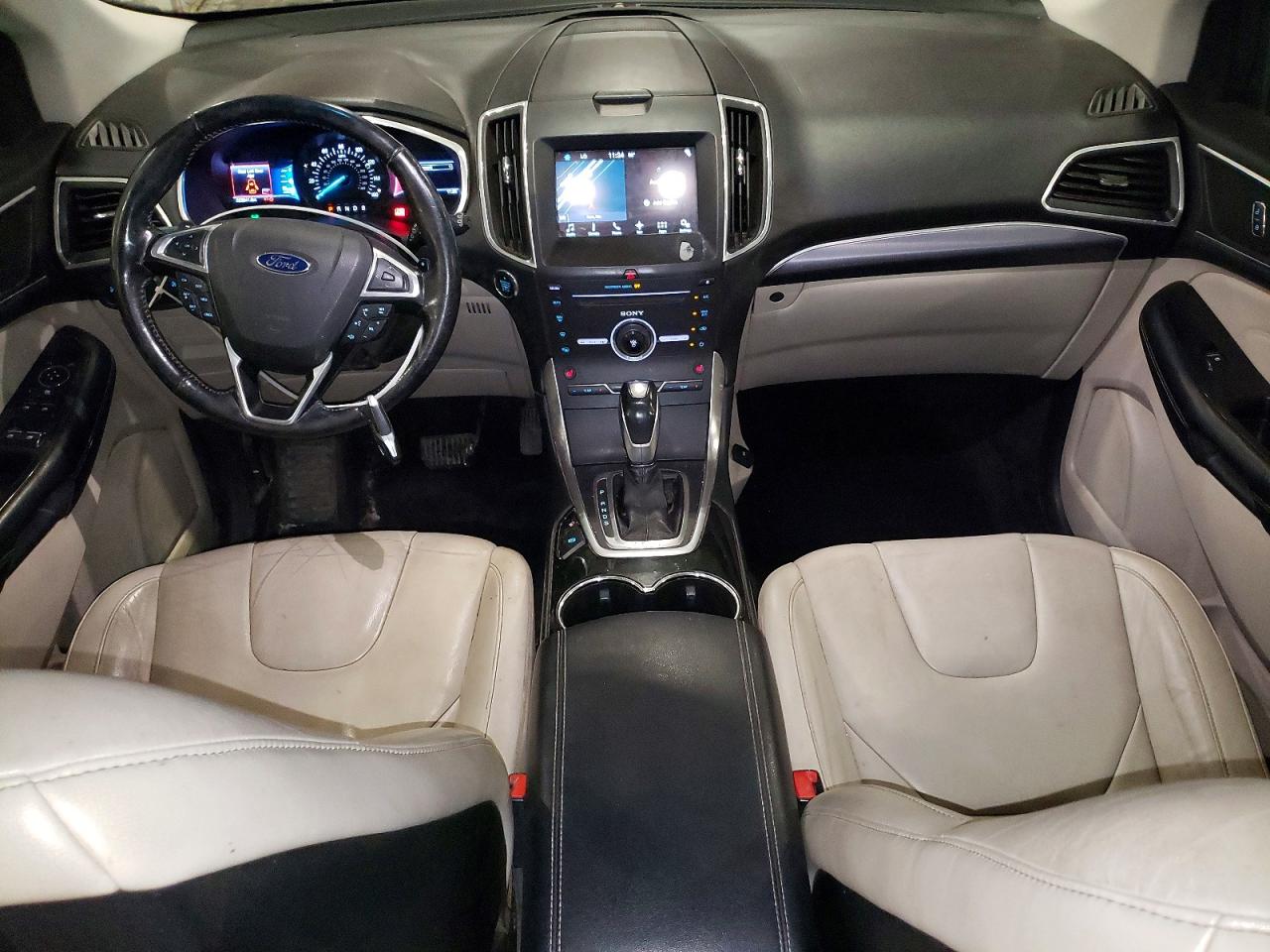 Ford Edge Titanium