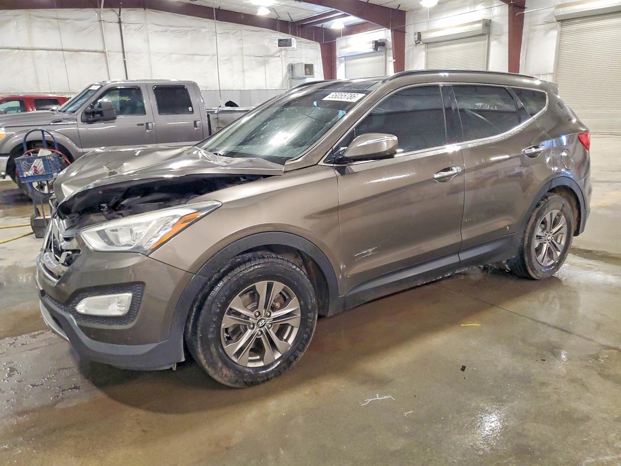 Salvage Hyundai SANTA FE Image