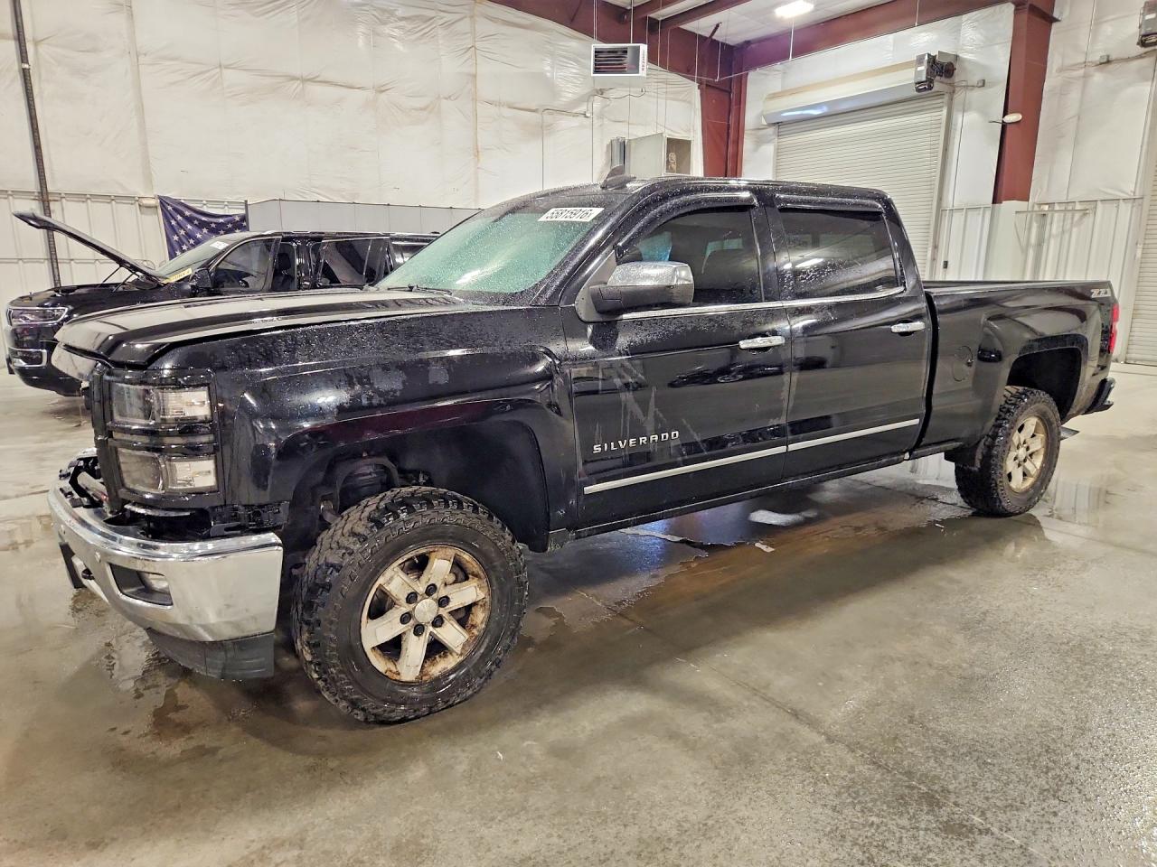 Salvage Chevrolet Silverado Image