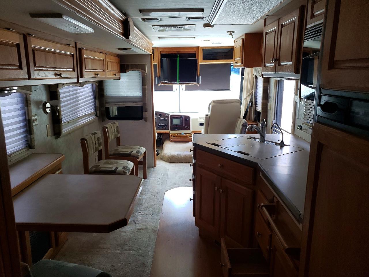 Holiday Rambler Vacationer