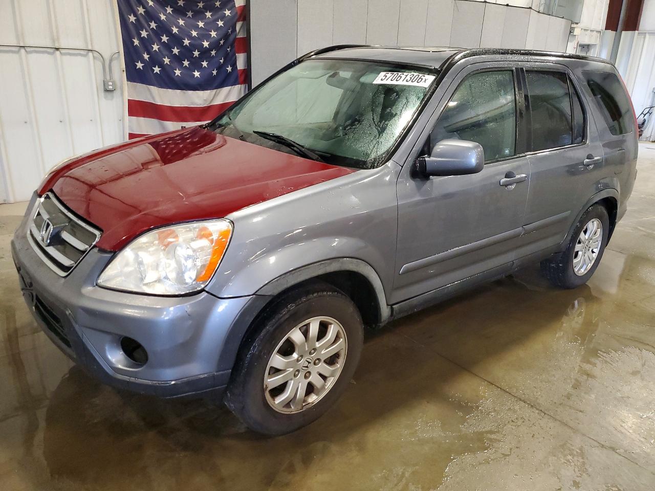 Salvage Honda Crv Image