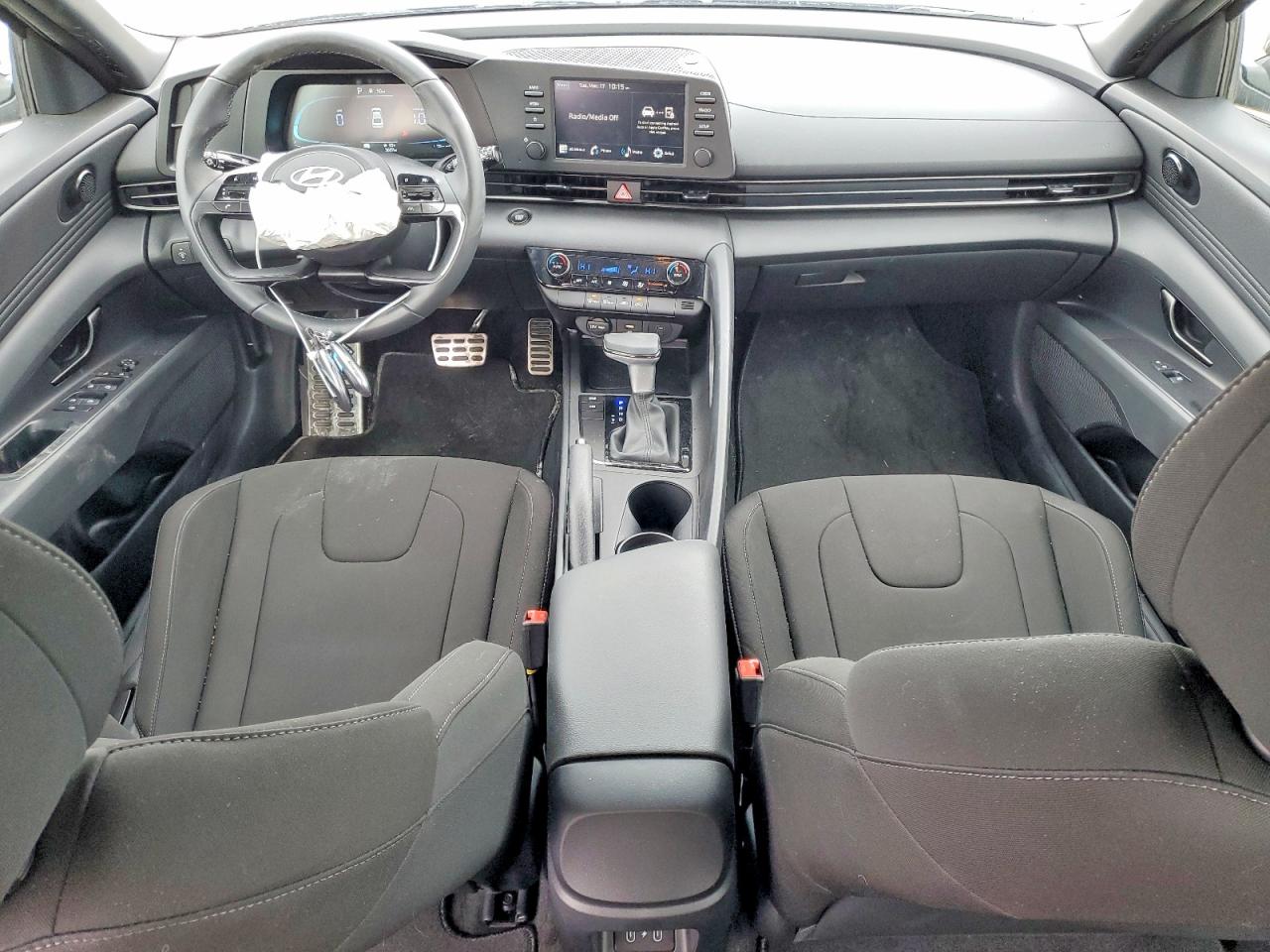Hyundai ELANTRA Sel Sport