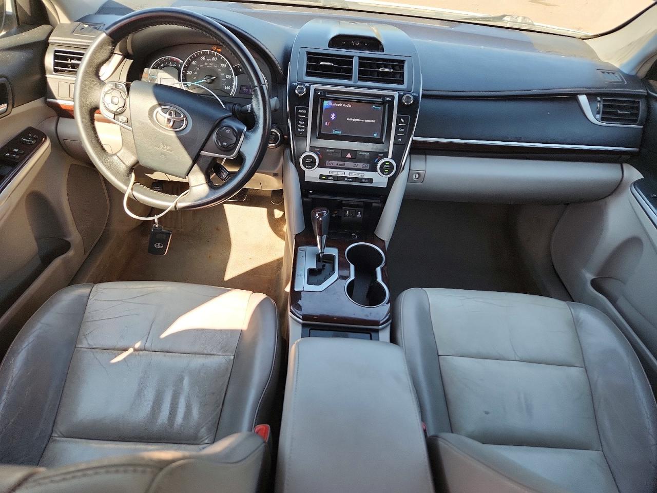 Toyota Camry Xle