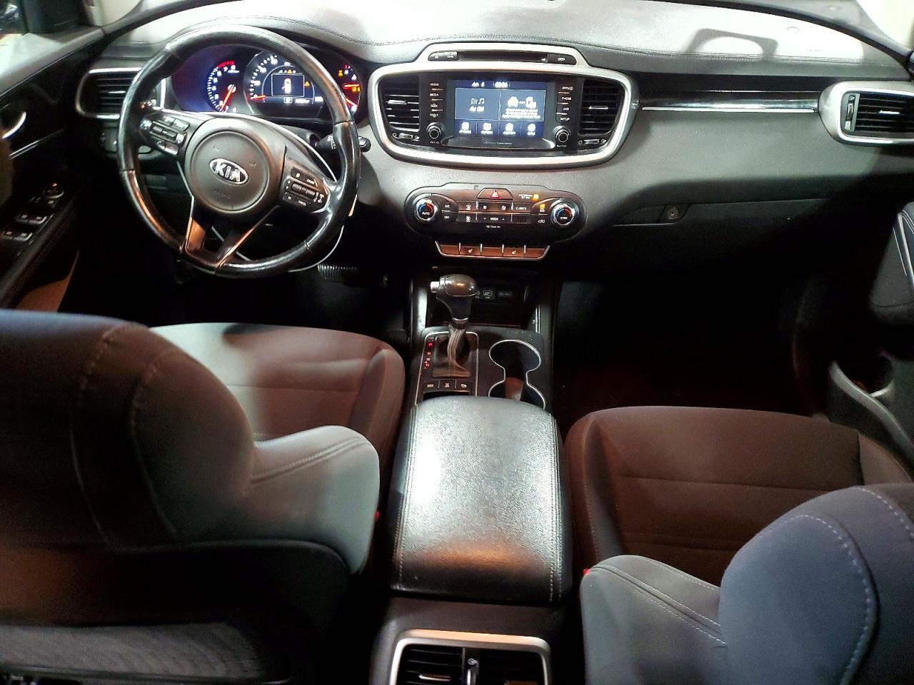 Kia Sorento Lx V6