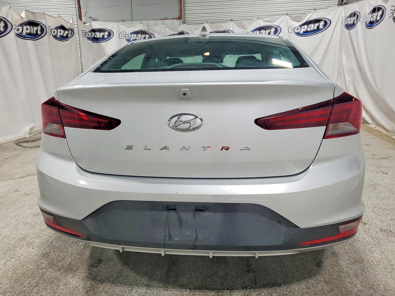 Hyundai ELANTRA Value Edition