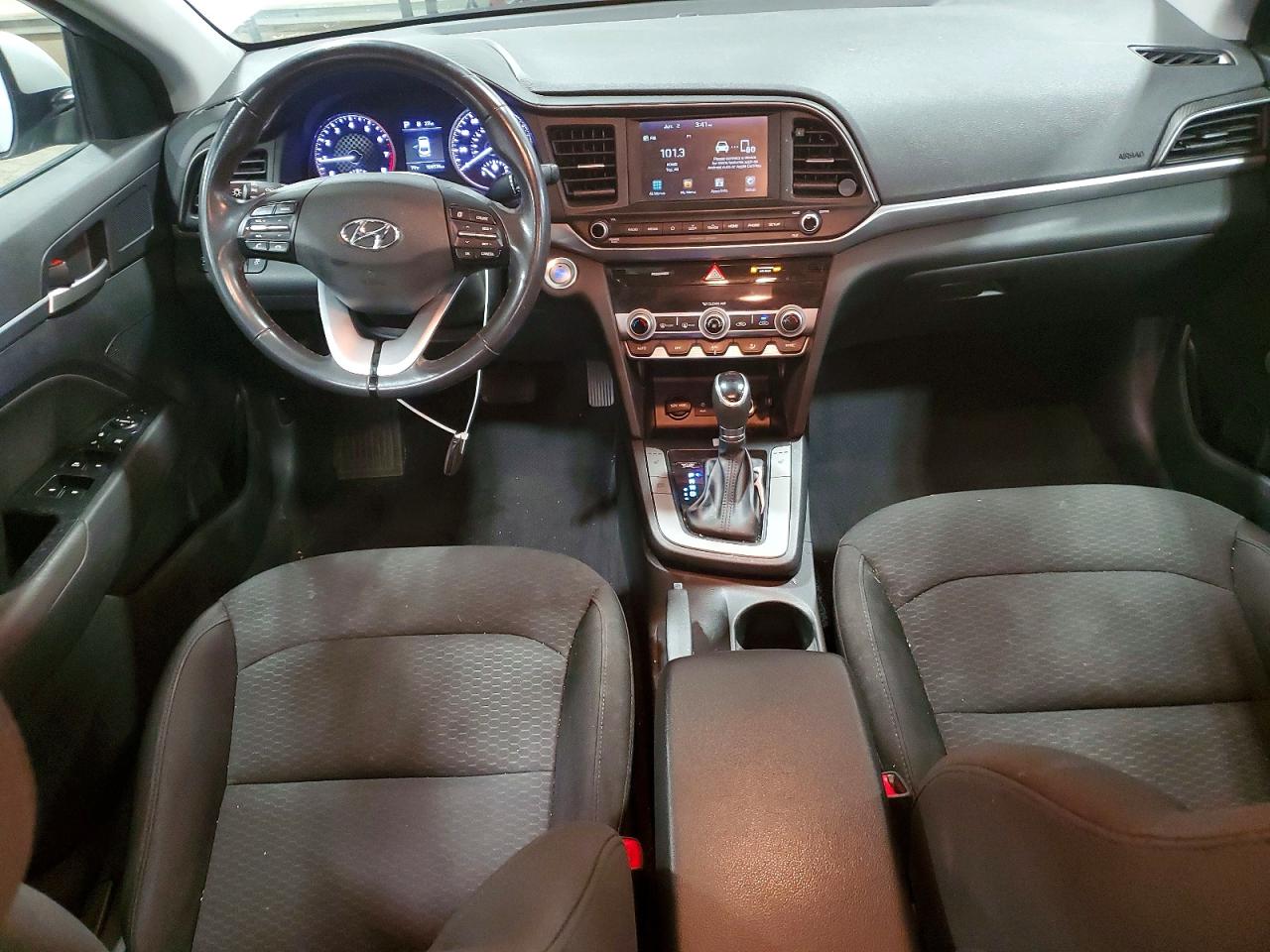 Hyundai ELANTRA Value Edition