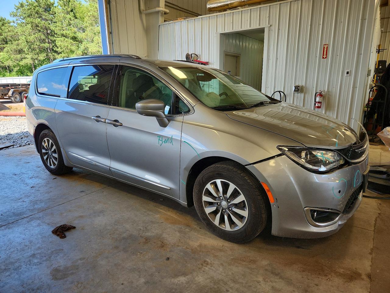 Chrysler Pacifica Touring L Plus