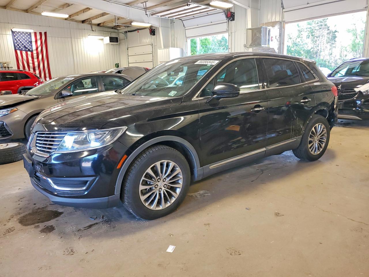 Salvage Lincoln MKX Image