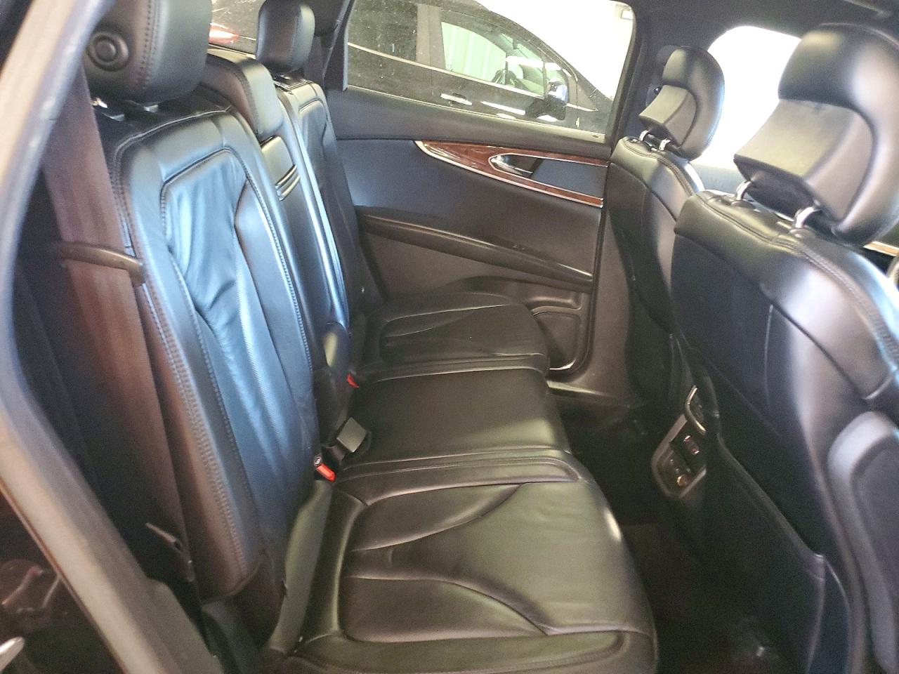 Lincoln MKX Select