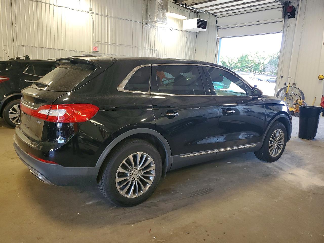 Lincoln MKX Select