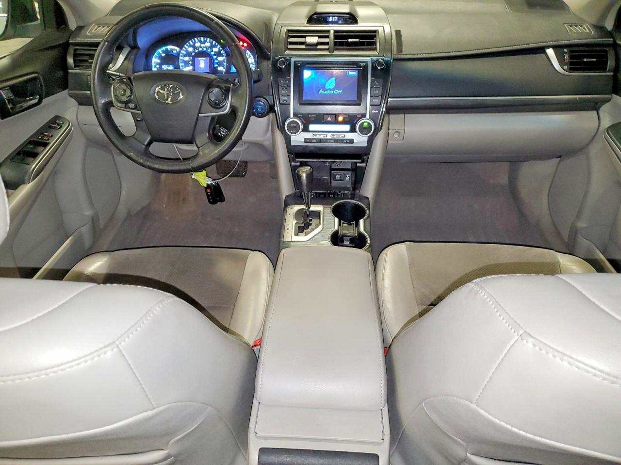 Toyota Camry Xle