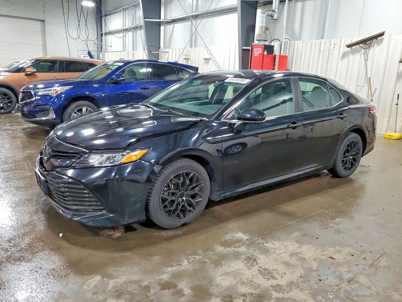 Salvage Toyota Camry Image